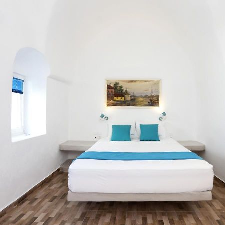 Church And Cave - Santorini Private Residences ميساريا المظهر الخارجي الصورة