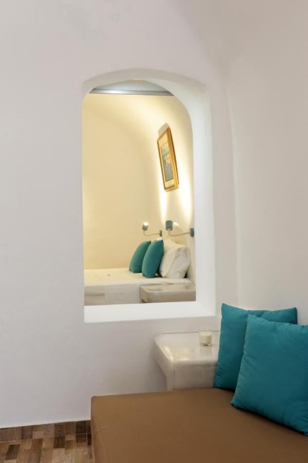 Church And Cave - Santorini Private Residences ميساريا المظهر الخارجي الصورة