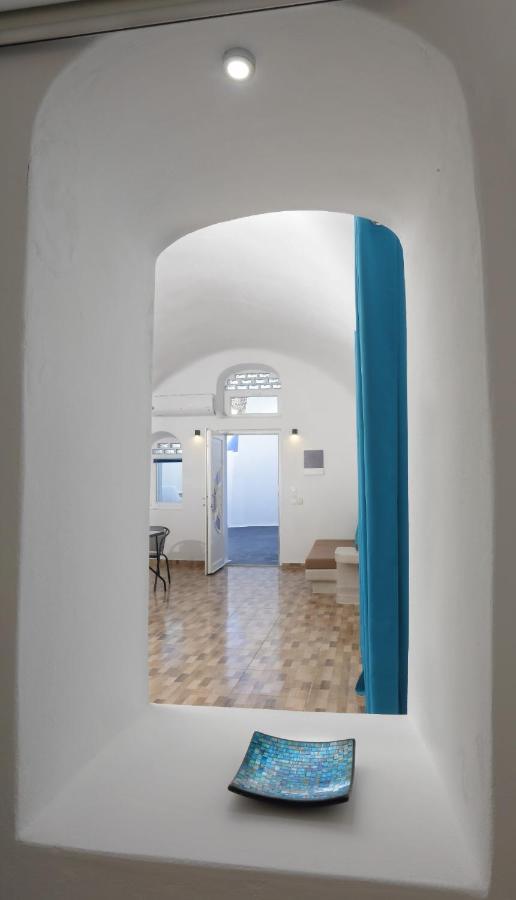 Church And Cave - Santorini Private Residences ميساريا المظهر الخارجي الصورة